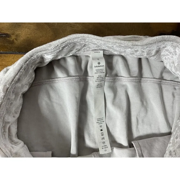 Lululemon Ready To Crush Crushed Velvet Velour Joggers Size 6 Chrome - Picture 6 of 11